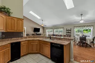 432 Green Hollow Rd, Killingly, CT 06239 - Photo 10