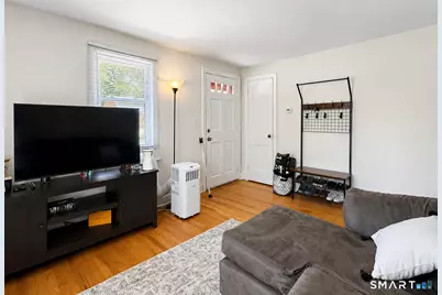43 Essex Street, Manchester, CT 06040 - Photo 4