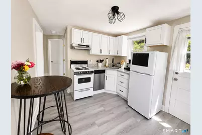 43 Essex Street, Manchester, CT 06040 - Photo 8