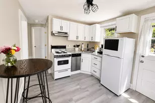 43 Essex St, Manchester, CT 06040 - Photo 8