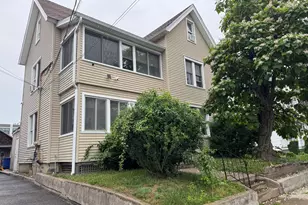 11 Betts Pl, Norwalk, CT 06855 - Photo 1