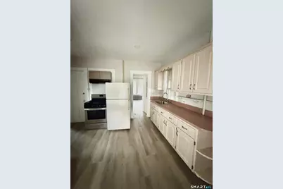 11 Betts Place, Norwalk, CT 06855 - Photo 16