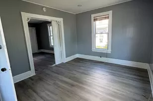 11 Betts Pl, Norwalk, CT 06855 - Photo 4