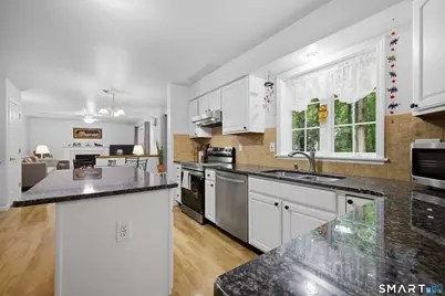 17 Dean Road, East Lyme, CT 06333 - Photo 4