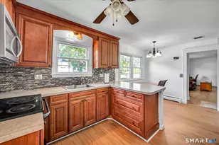 54 Manor Ln, South Windsor, CT 06074 - Photo 6