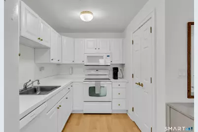 80 Southwick Court #201, Cheshire, CT 06410 - Photo 8