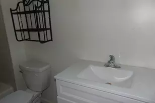 220 Park Rd, Waterbury, CT 06708 - Photo 12