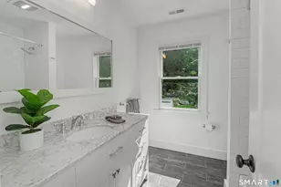 564 Barrack Hill Rd, Ridgefield, CT 06877 - Photo 22