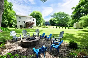 11 Spice Bush Ln, Bloomfield, CT 06002 - Photo 4