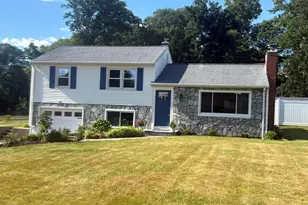 1052 New Rock Hill Rd, Wallingford, CT 06492 - Photo 2