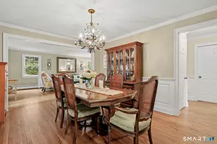 83 Lamplighter Ln, Fairfield, CT 06825 - Photo 8