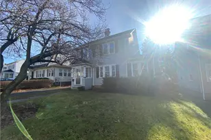 71 Fennbrook Rd, West Hartford, CT 06119 - Photo 2