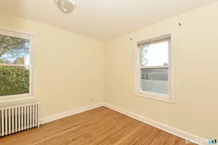 146 Warsaw St, Fairfield, CT 06825 - Photo 12