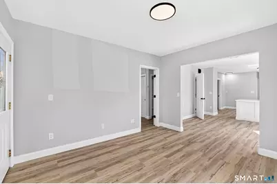 35 Front Avenue, West Haven, CT 06516 - Photo 10