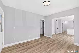 35 Front Ave, West Haven, CT 06516 - Photo 10