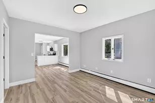 35 Front Ave, West Haven, CT 06516 - Photo 8