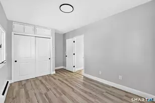 35 Front Ave, West Haven, CT 06516 - Photo 18
