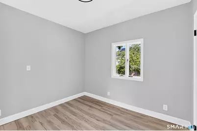 35 Front Avenue, West Haven, CT 06516 - Photo 24