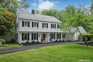 4A Maplecrest Dr, Danbury, CT 06811 - Photo 2
