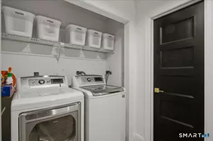 135 Heatherwood Dr, Brookfield, CT 06804 - Photo 18