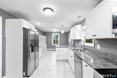 137 High Street, Vernon, CT 06066 - Photo 2