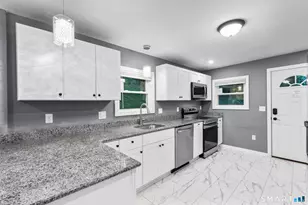 137 High St, Vernon, CT 06066 - Photo 6