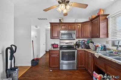 385 Peck Street, New Haven, CT 06513 - Photo 2
