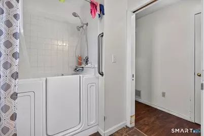 385 Peck Street, New Haven, CT 06513 - Photo 10