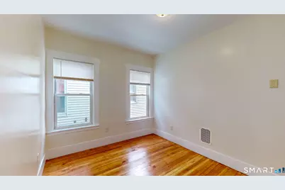 679 Winchester Avenue, New Haven, CT 06511 - Photo 10