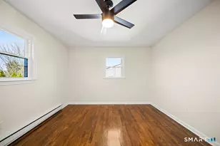 25 Greenview Dr, Waterbury, CT 06708 - Photo 12