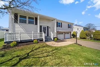 25 Greenview Drive, Waterbury, CT 06708 - Photo 2
