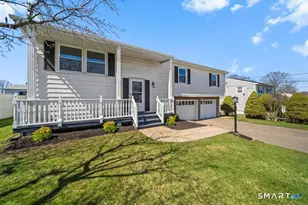 25 Greenview Dr, Waterbury, CT 06708 - Photo 2