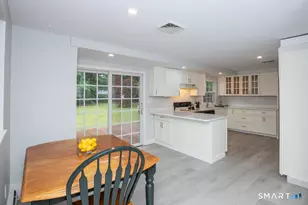 36 Jamestown Cir, Wallingford, CT 06492 - Photo 10