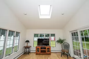 36 Jamestown Cir, Wallingford, CT 06492 - Photo 2