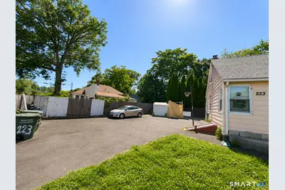 223 Pearl Harbor Street, Bridgeport, CT 06610 - Photo 16