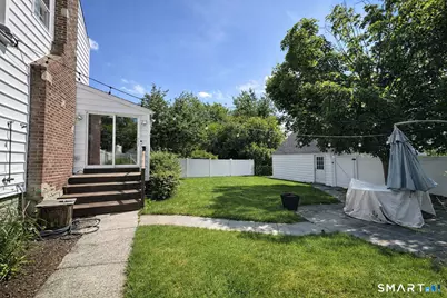 10 Ludlow Manor, Norwalk, CT 06855 - Photo 14