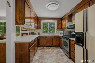 13 Mill Rd, Essex, CT 06426 - Photo 12