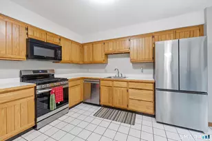 25 Camille Ln, Canton, CT 06019 - Photo 4