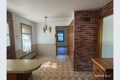 64 Macauley Avenue, Waterbury, CT 06705 - Photo 8
