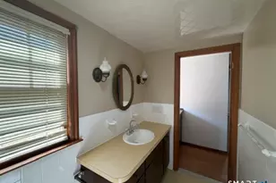 64 Macauley Ave, Waterbury, CT 06705 - Photo 22