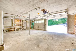 1 Pilgrim Dr, Greenwich, CT 06831 - Photo 18