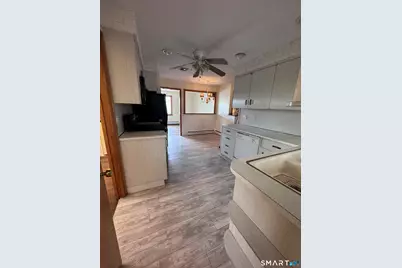 460 Congress Avenue #2, Waterbury, CT 06708 - Photo 4