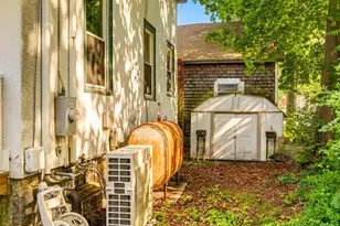 44 Rogers St, New London, CT 06320 - Photo 24