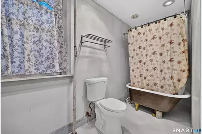 44 Rogers Street, New London, CT 06320 - Photo 14