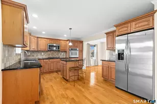 235 Laurel St, Stratford, CT 06615 - Photo 12