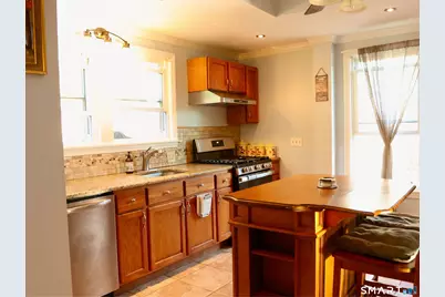 25 Quinnipiac Avenue, North Haven, CT 06473 - Photo 12