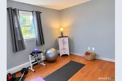 70 Dannell Drive, Stamford, CT 06905 - Photo 16