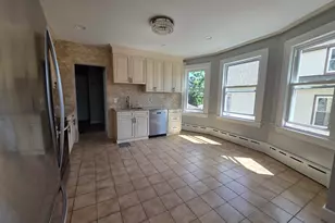 70 Westfield Ave, Bridgeport, CT 06606 - Photo 6