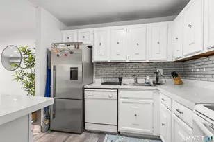 153 Bull Hill Ln, West Haven, CT 06516 - Photo 6