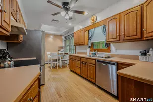 4 Robinhood Dr, Ledyard, CT 06335 - Photo 6